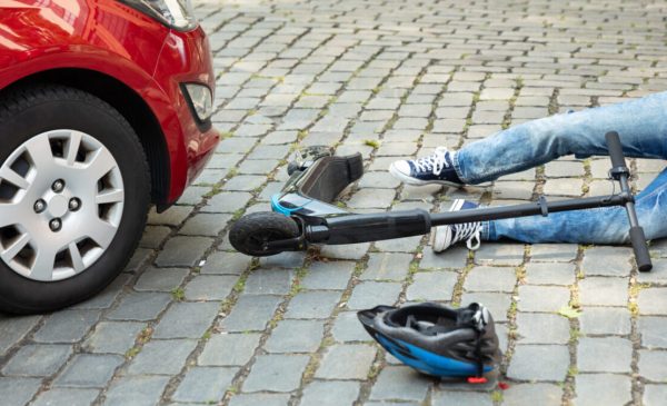 Accidentes laborales de tráfico con bicicletas y patinetes